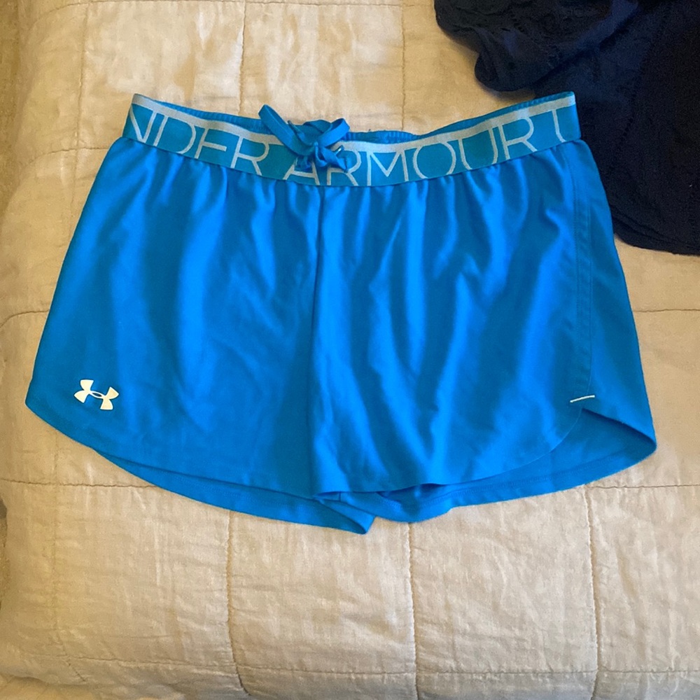 Under armour shorts.